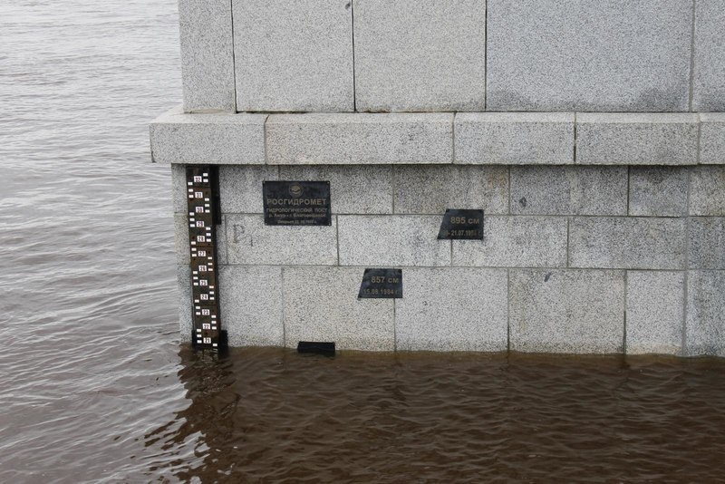 Гидропост курган. Кронштадтский футшток Балтийского моря. Водомерный пост у горного института. Футшток у горного института. Ординар у горного института в СПБ.