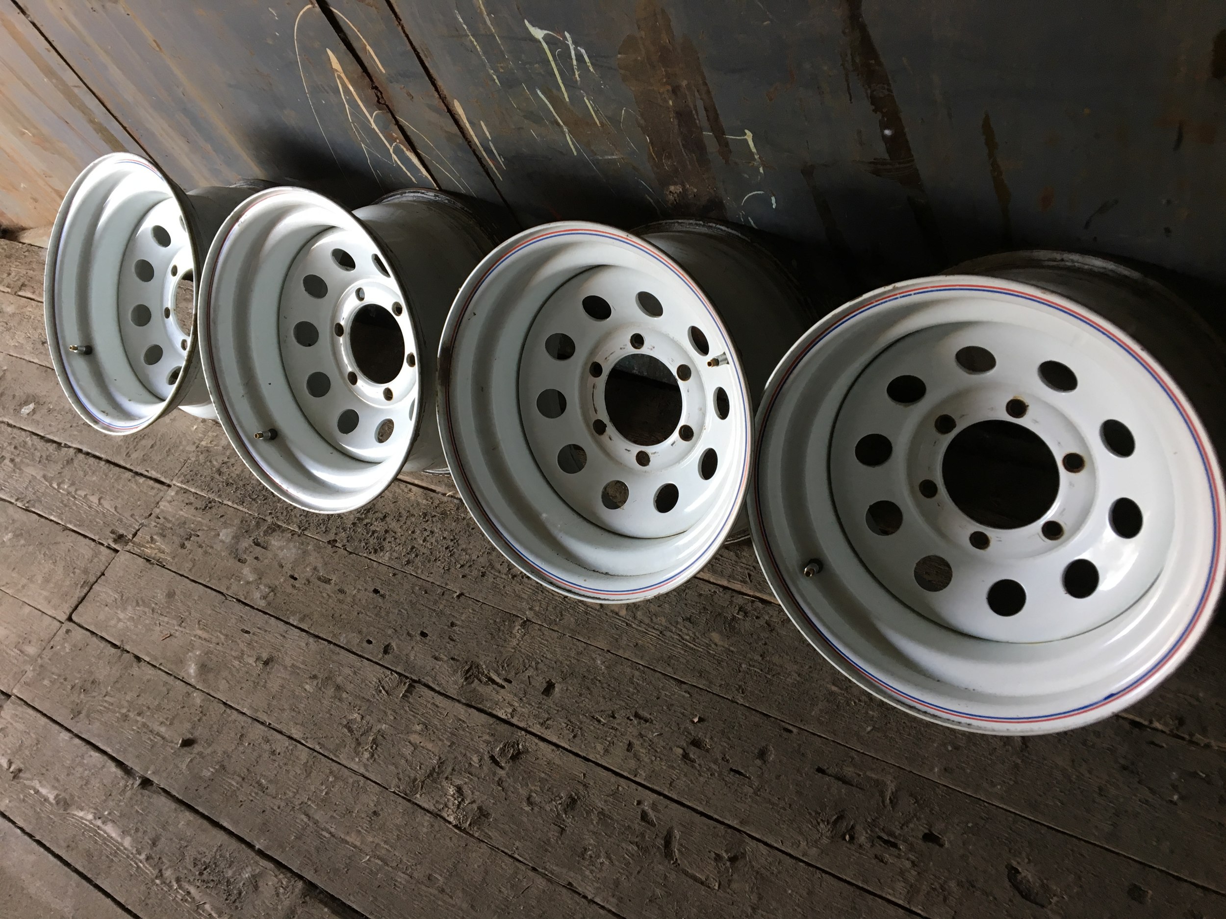 Страна производителей дисков. Off Road Wheels r15 5х114.3. Off Road Wheels r15 на Волгу. ORW 51m. Диски r15 off Road Pumma.