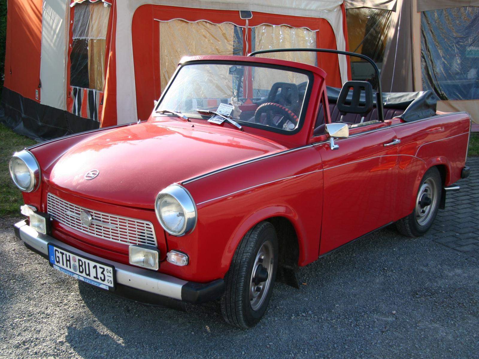 Trabant 601 красный